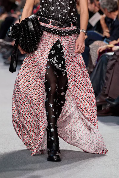 Look 83
